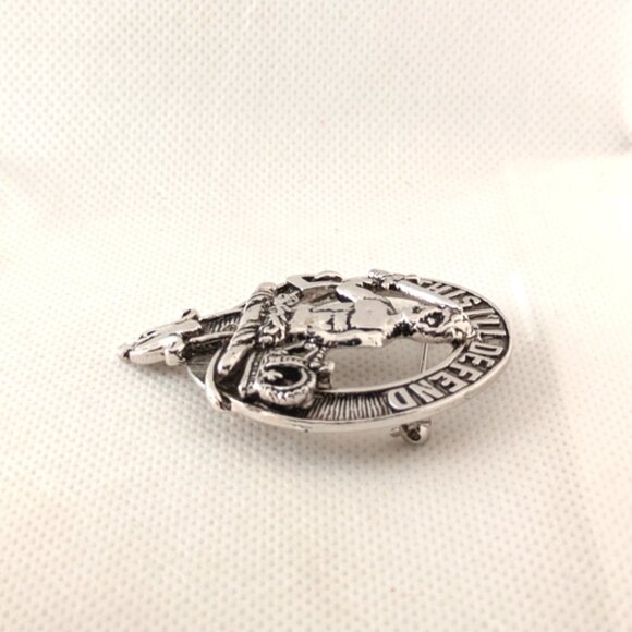 Vintage McFarlane Scottish Clan Badge Scotland Silver Tone Metal Brooch Pin - Picture 6 of 8